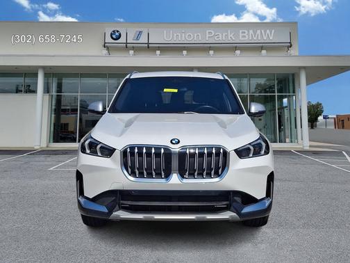 Mineral White Metallic 2023 BMW X1 xDrive28i