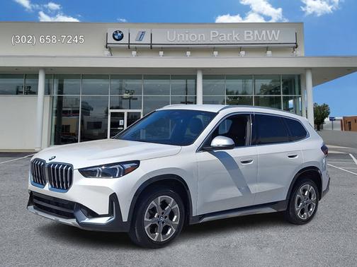 Mineral White Metallic 2023 BMW X1 xDrive28i