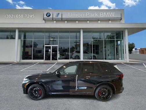 Black Sapphire Metallic 2026 BMW X5 M Competition