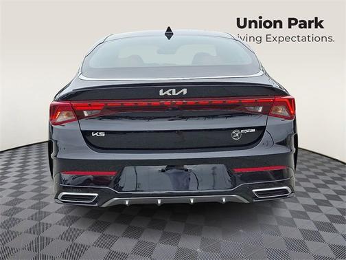 2024 Kia K5 GT-Line