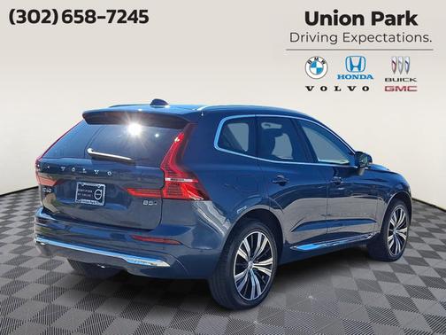 Denim Blue Metallic 2023 Volvo XC60 Plus Bright Theme