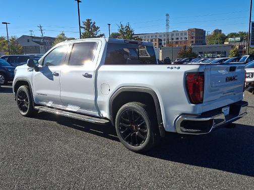 Glacier White Tricoat 2026 GMC Sierra 1500 SLT