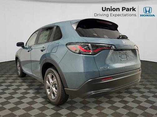 Nordic Forest Pearl 2026 Honda HR-V LX