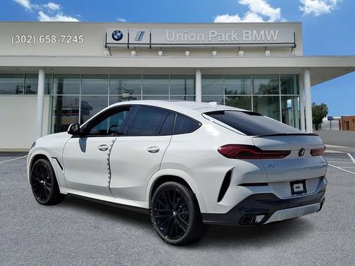 Alpine White 2027 BMW X6 xDrive40i