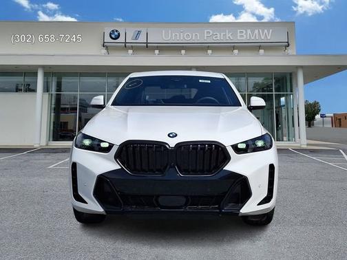 Alpine White 2027 BMW X6 xDrive40i