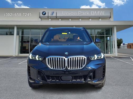 Carbon Black Metallic 2024 BMW X5 xDrive40i