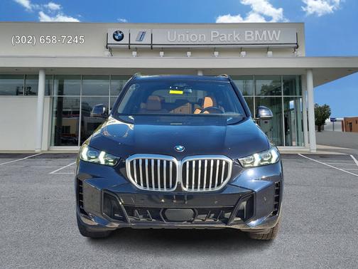 Carbon Black Metallic 2024 BMW X5 xDrive40i