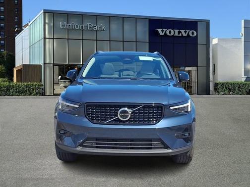 Denim Blue 2026 Volvo XC40 Ultra