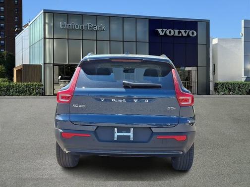 Denim Blue 2026 Volvo XC40 Ultra