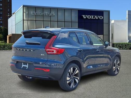 Denim Blue 2026 Volvo XC40 Ultra