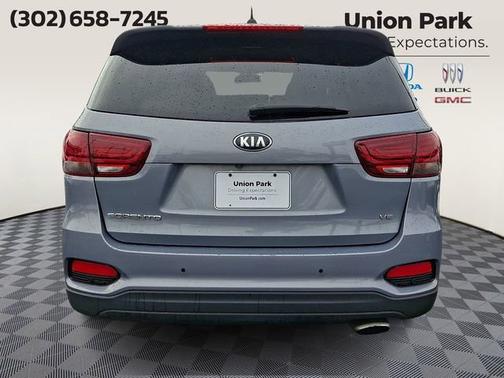 2019 Kia Sorento S V6