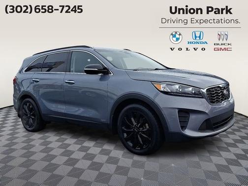 2019 Kia Sorento S V6