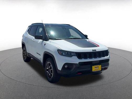 Bright White Clearcoat 2025 Jeep Compass Trailhawk