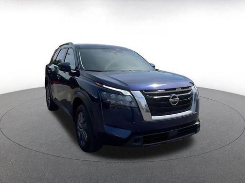 Deep Ocean Blue 2025 Nissan Pathfinder SV
