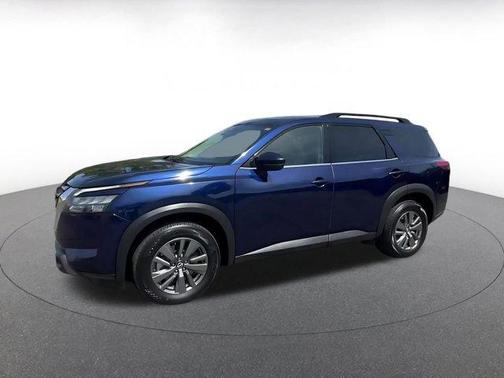 Deep Ocean Blue 2025 Nissan Pathfinder SV