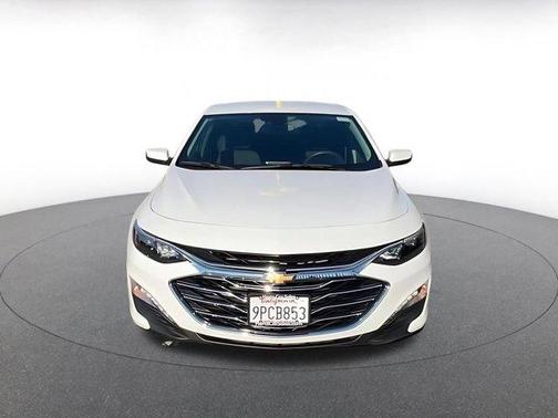 Summit White 2024 Chevrolet Malibu LT
