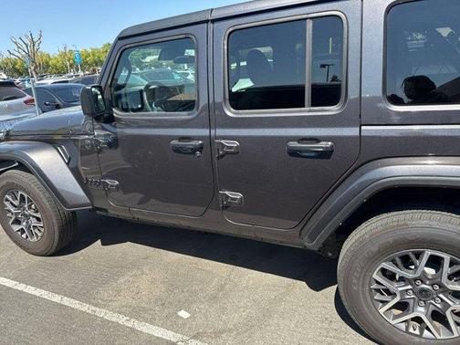 2025 Jeep Wrangler Sahara