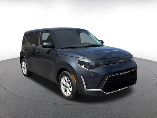 Gravity Gray 2025 Kia Soul LX