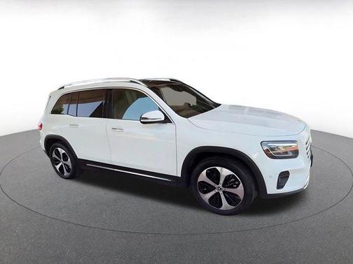 Polar White 2025 Mercedes-Benz GLB 250 Base