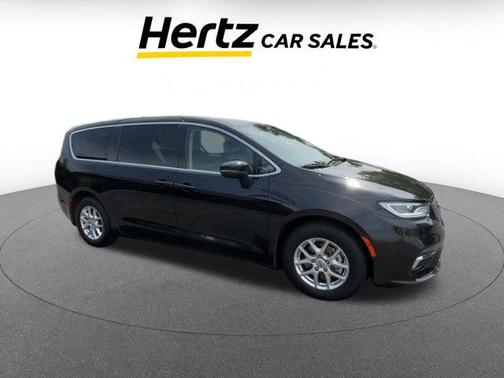 2023 Chrysler Pacifica Touring-L