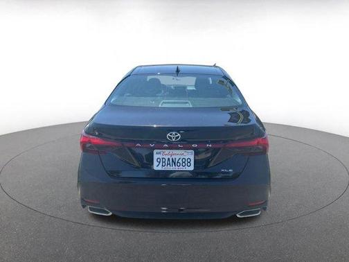 2022 Toyota Avalon XLE