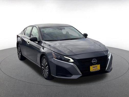Gun Metallic 2025 Nissan Altima SV