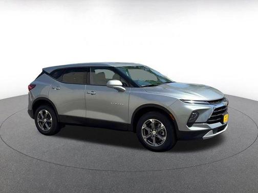 Sterling Gray Metallic 2026 Chevrolet Blazer LT