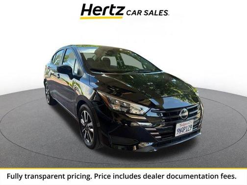 Black 2025 Nissan Versa 1.6 SV