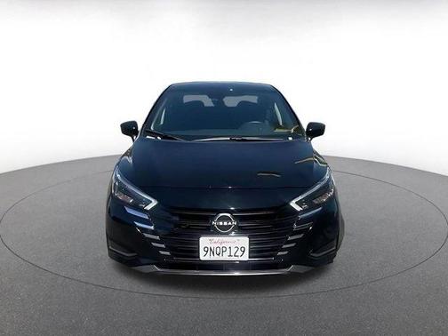 Black 2025 Nissan Versa 1.6 SV