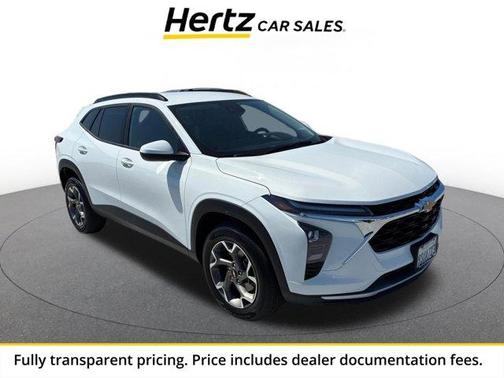 Summit White 2025 Chevrolet Trax LT