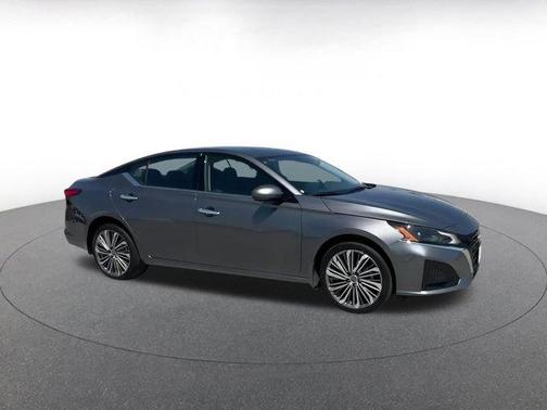 2024 Nissan Altima 2.5 SL