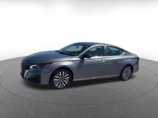 Gun Metallic 2025 Nissan Altima SV
