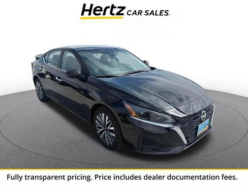 Black 2025 Nissan Altima SV