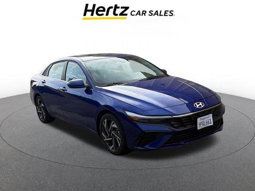 2025 Hyundai ELANTRA Limited