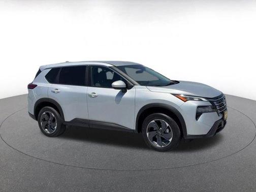 Brilliant Silver Metallic 2025 Nissan Rogue SV