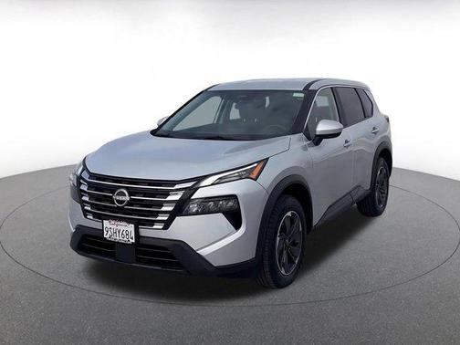 Brilliant Silver Metallic 2025 Nissan Rogue SV