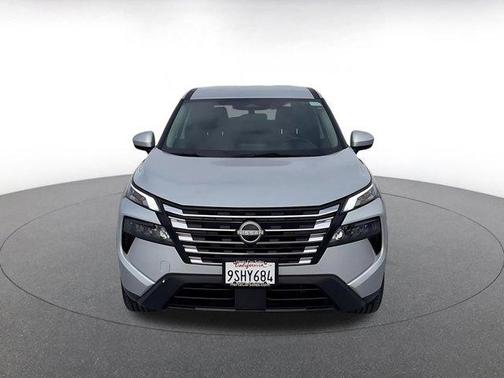 Brilliant Silver Metallic 2025 Nissan Rogue SV