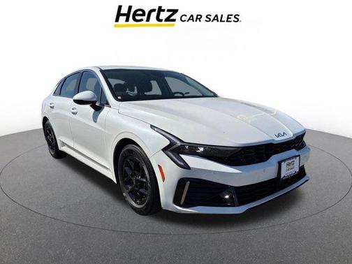 Snow White Pearl 2025 Kia K5 LXS