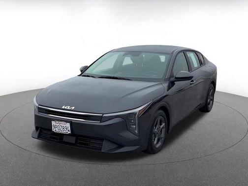 2025 Kia K4 