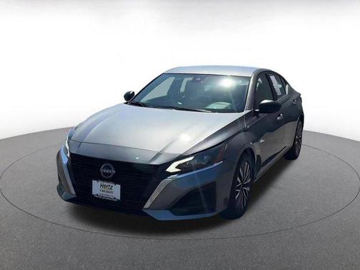 Gun Metallic 2025 Nissan Altima SV