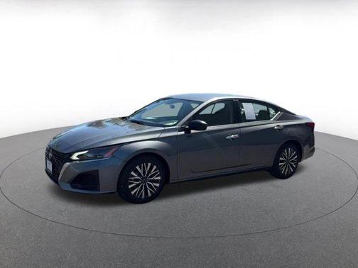 Gun Metallic 2025 Nissan Altima SV