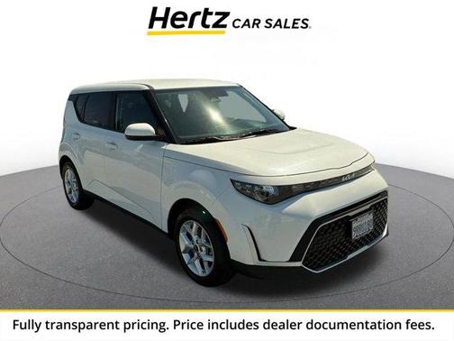 Snow White Pearl 2025 Kia Soul LX