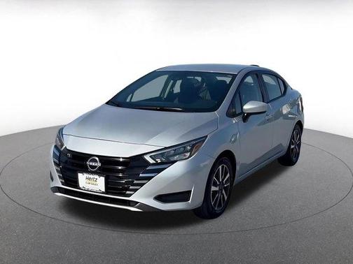 Brilliant Silver Metallic 2025 Nissan Versa 1.6 SV