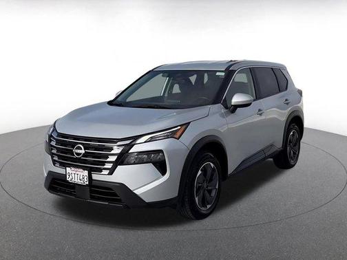Brilliant Silver Metallic 2025 Nissan Rogue SV