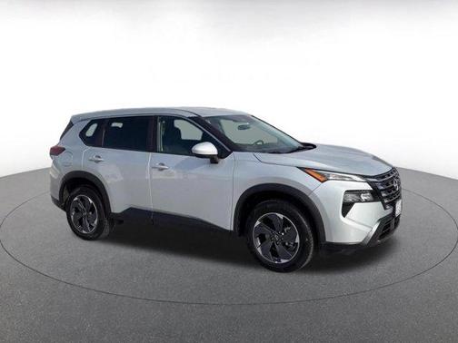 Brilliant Silver Metallic 2025 Nissan Rogue SV