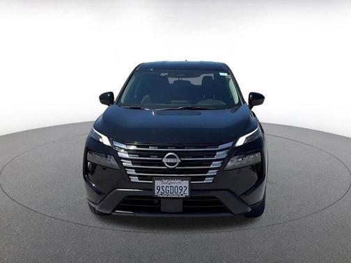 Gun Metallic 2025 Nissan Rogue SV