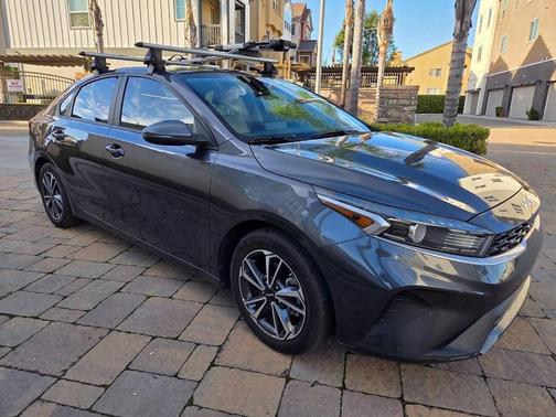 Gravity Gray 2022 Kia Forte LXS