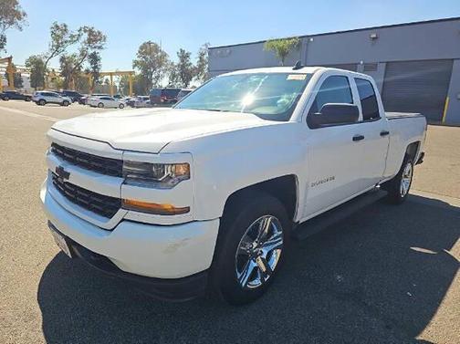 2018 Chevrolet Silverado 1500 Custom