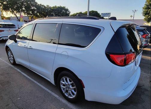 2021 Chrysler Voyager LXI