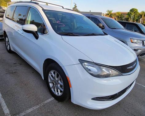 2021 Chrysler Voyager LXI